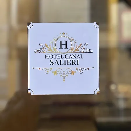 Canal Salieri Otel *